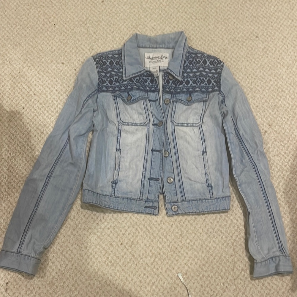 American Rag embroidered lightweight light wash chambray denim jacket